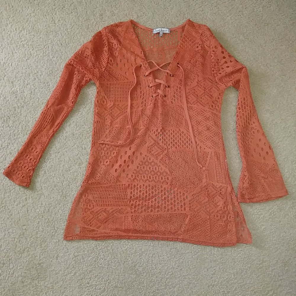 UEC CRAVE FAME BY ALMOST FAMOUS CROCHET TUNIC